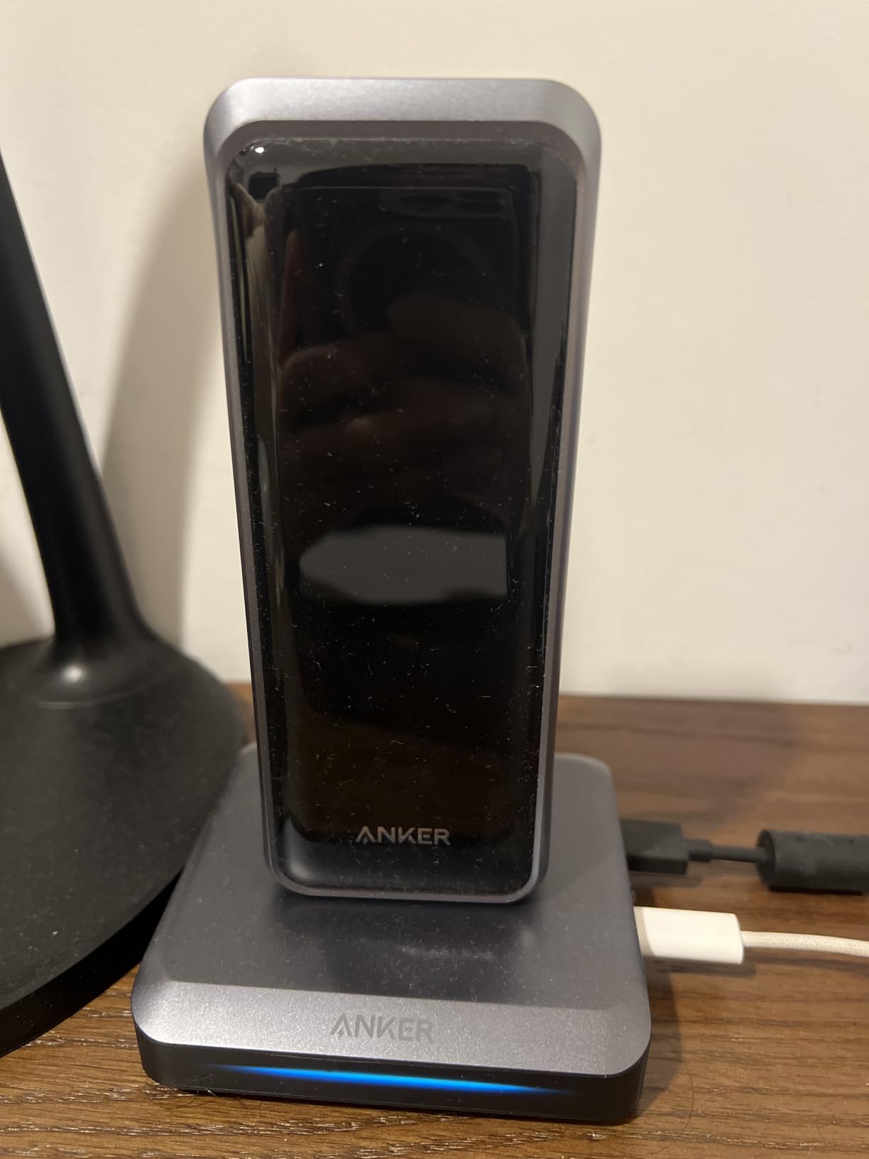 Anker Prime Power Bank, 26,250mAh 300W with Fast Charging Base customer photo 1