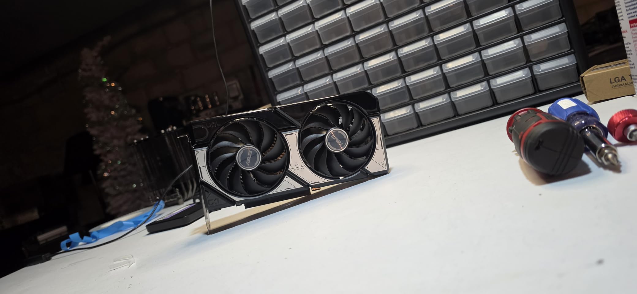 ASUS Dual NVIDIA GeForce RTX 5060 8GB GDDR7 OC Edition (PCIe 5.0, 8GB GDDR7, DLSS 4, HDMI 2.1b, DisplayPort 2.1b, 2.5-Slot Design, Axial-tech Fan Design, 0dB Technology), 3 Year Warranty customer photo 2