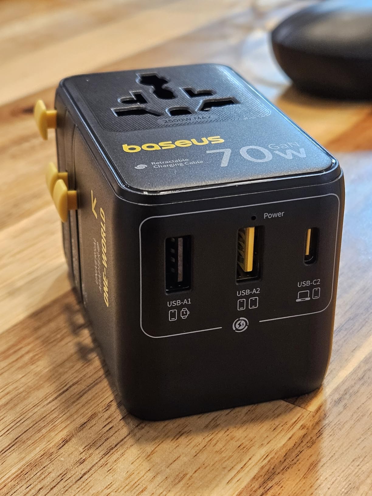 Baseus 70W Universal Travel Adapter, 6-in-1 International Plug Adapter customer photo 2