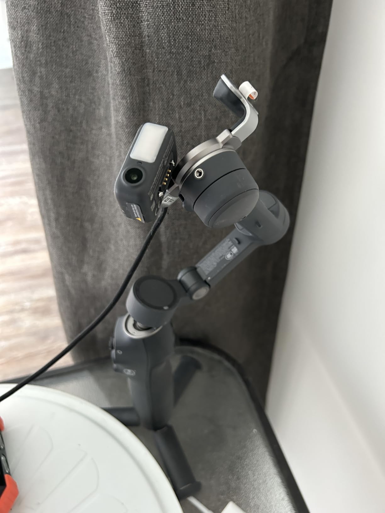 DJI Osmo Mobile 8 Gimbal Stabilizer for Phone, 3-Axis Stabilization customer photo 1