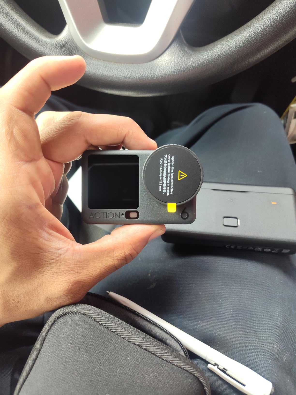 DJI Osmo Action 6 Essential Combo, 8K Waterproof Action Camera customer photo 1
