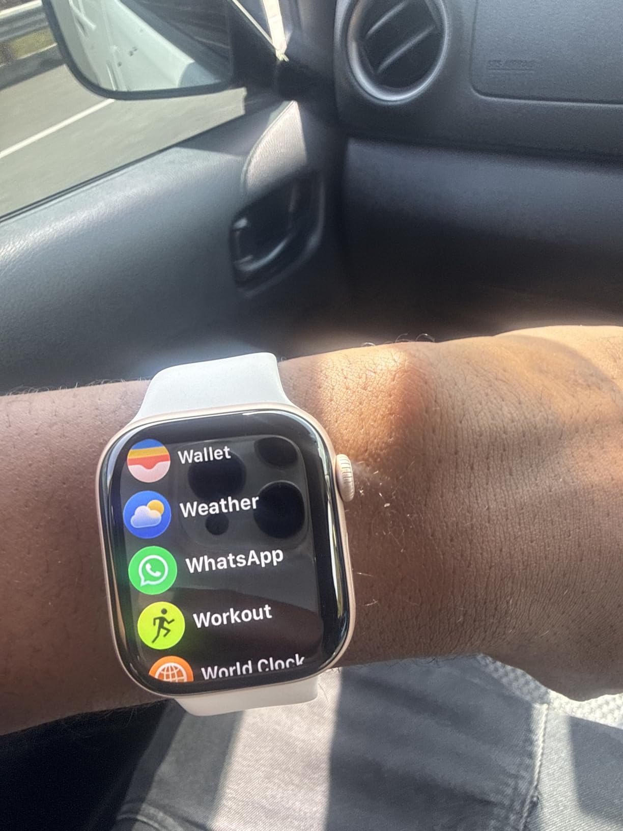 Apple Watch Series 11 [GPS 42mm] Smartwatch with Rose Gold Aluminum Case with Light Blush Sport Band - S/M. Sleep Score, Fitness Tracker, Health Monitoring, Always-On Display, Water Resistant customer photo 2