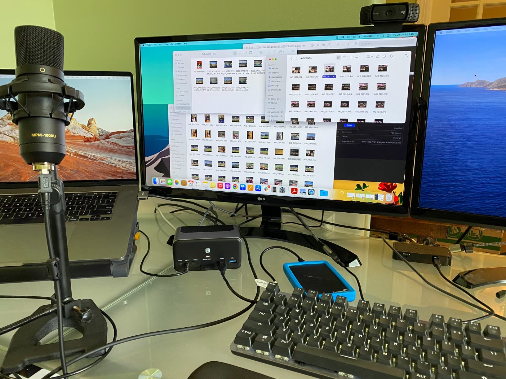 TobenONE 18 in 1 Laptop Docking Station 3 Monitors,Triple 4K HDMI,9 USB C/A customer photo 1
