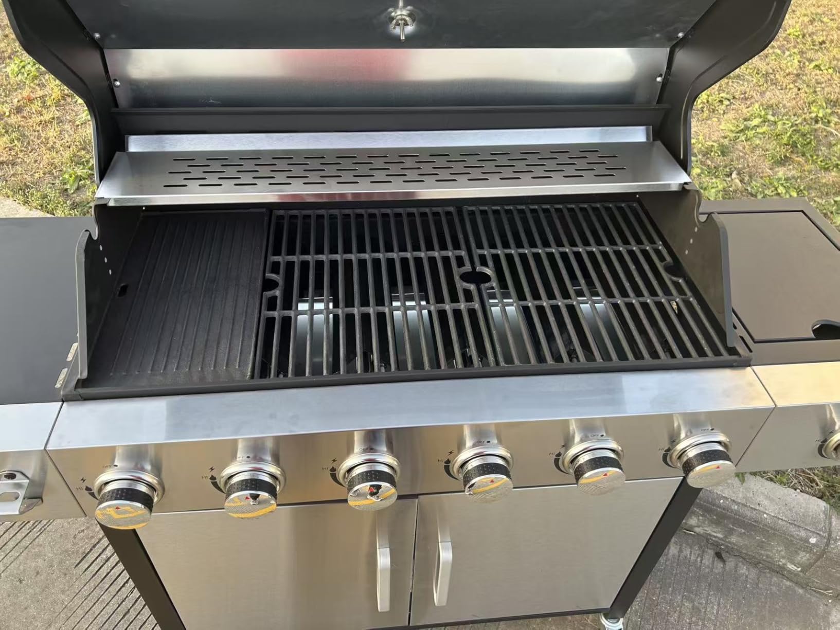 3 Burner Propane Gas Grill, 39,000 BTU Outdoor BBQ Grill with Side Burner and Cast Iron Grates, Cabinet Style Storage Gas Barbecue Grill for Backyard Patio customer photo 2