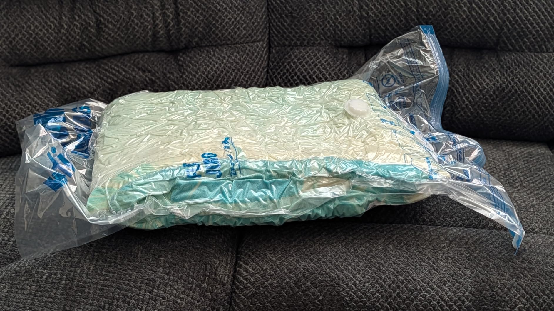 12 Jumbo Vacuum Storage Bags for Bedding, Vacuum Seal Bags for Clothing customer photo 2