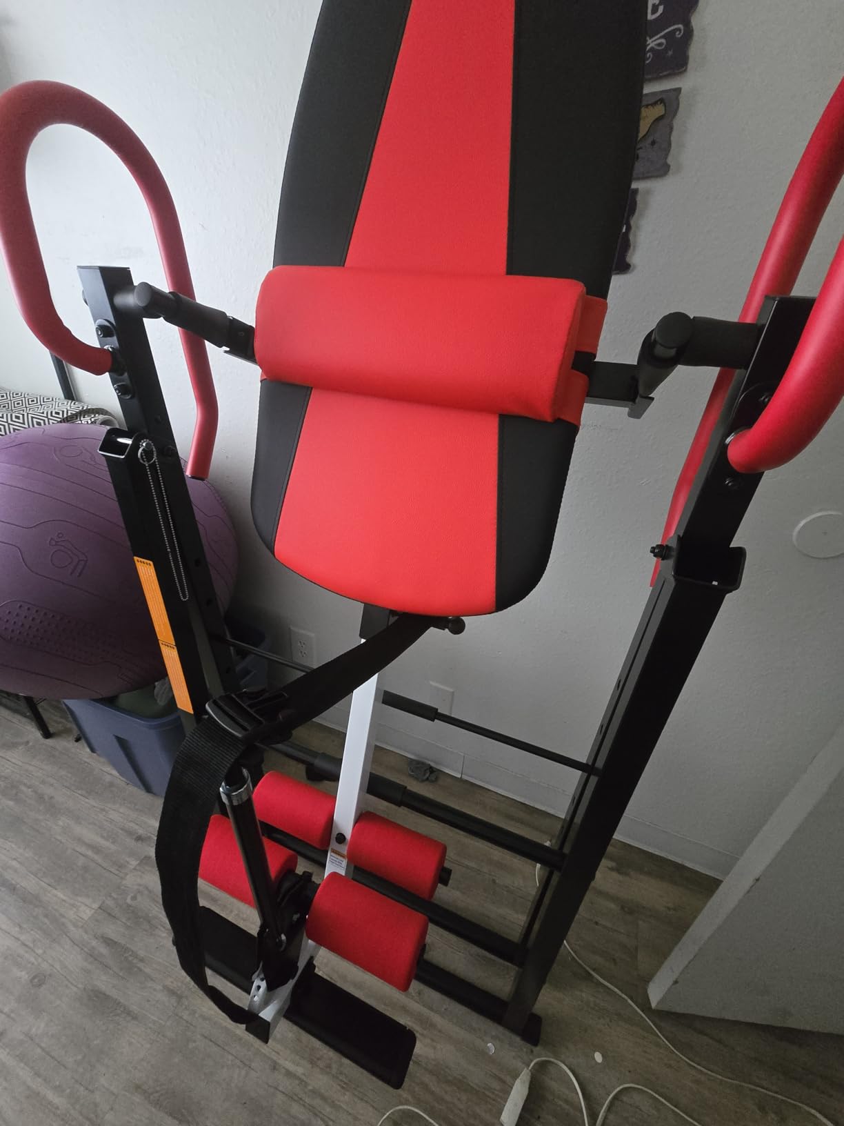 YOLEO Gravity Inversion Table for Back Pain Relief 2026 New Inversion Table customer photo 1