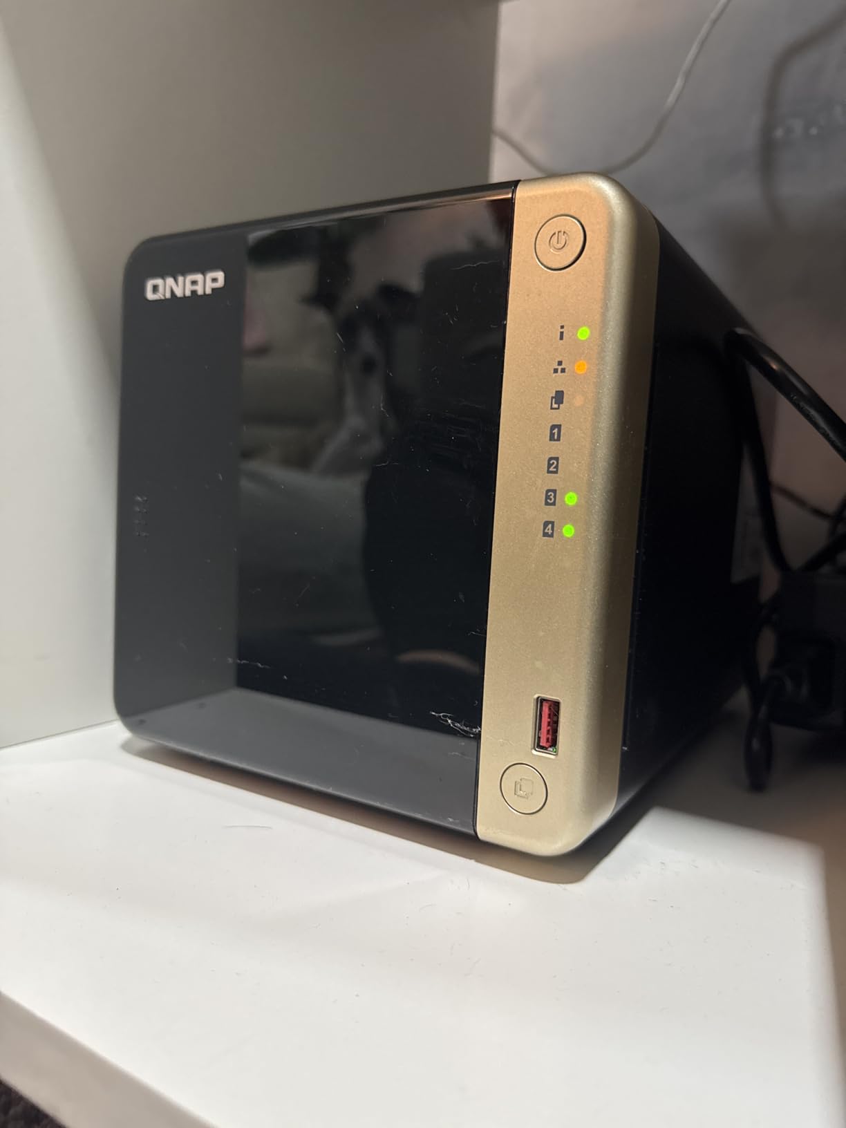 QNAP TS-464-8G-US 4 Bay Desktop NAS customer photo 2