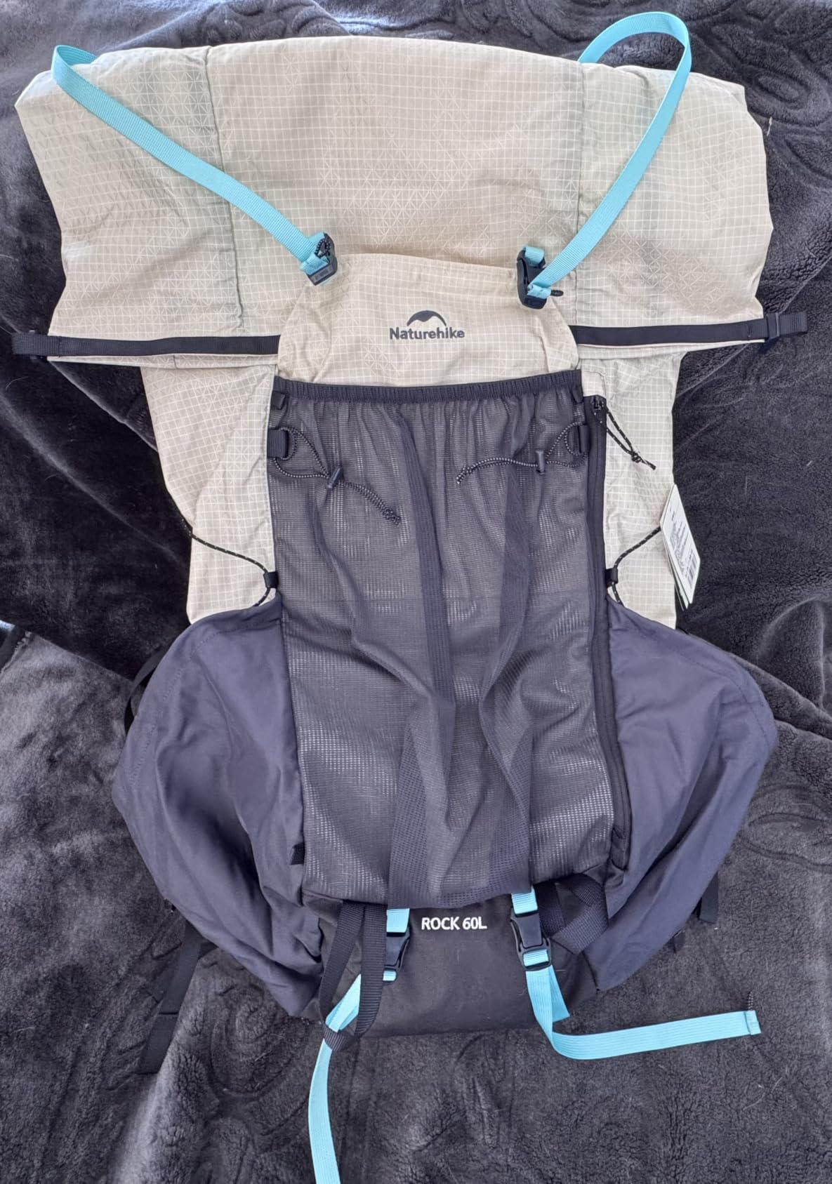 Naturehike Rock 2.0 Internal Frame Hiking Backpack 30L/45L/65L Ultralight with Rain Cover Backpack for Men and Women customer photo 2