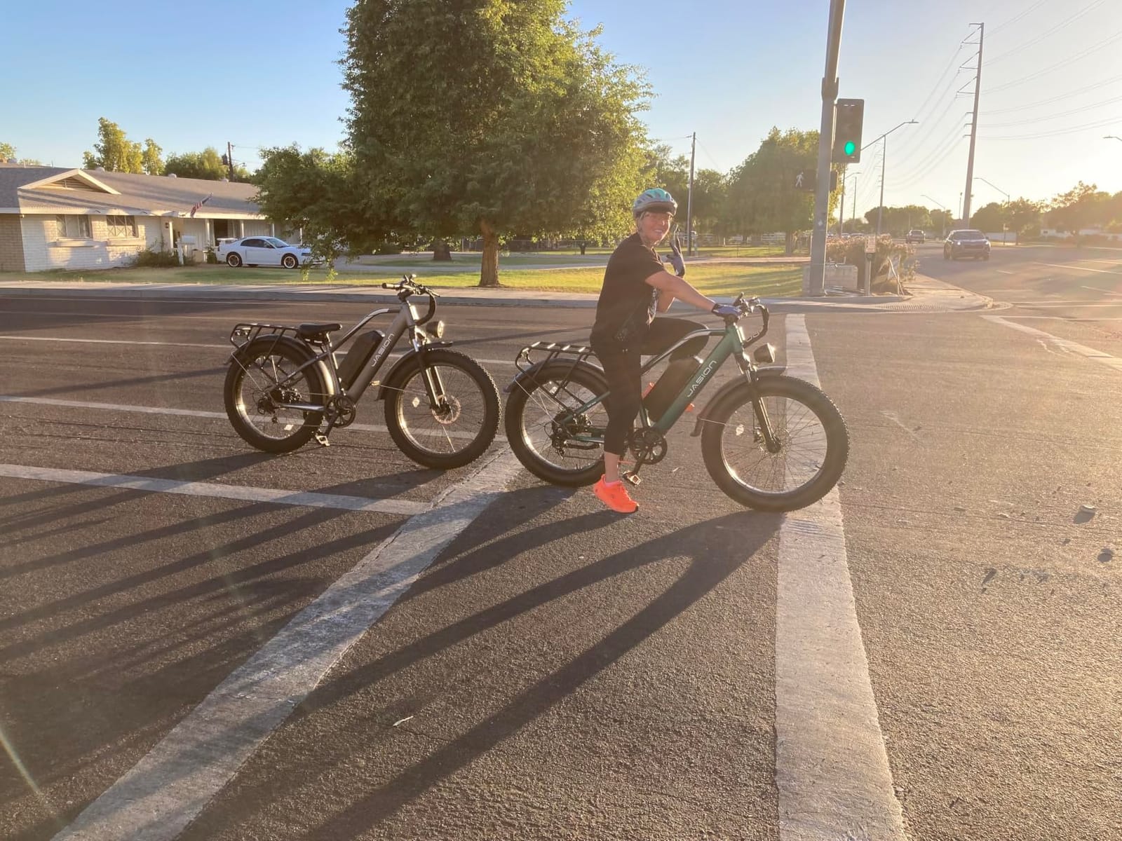 Jasion EB5 MAX Electric Bike for Adults 2000W Peak Motor, 48V 15Ah Battery customer photo 1