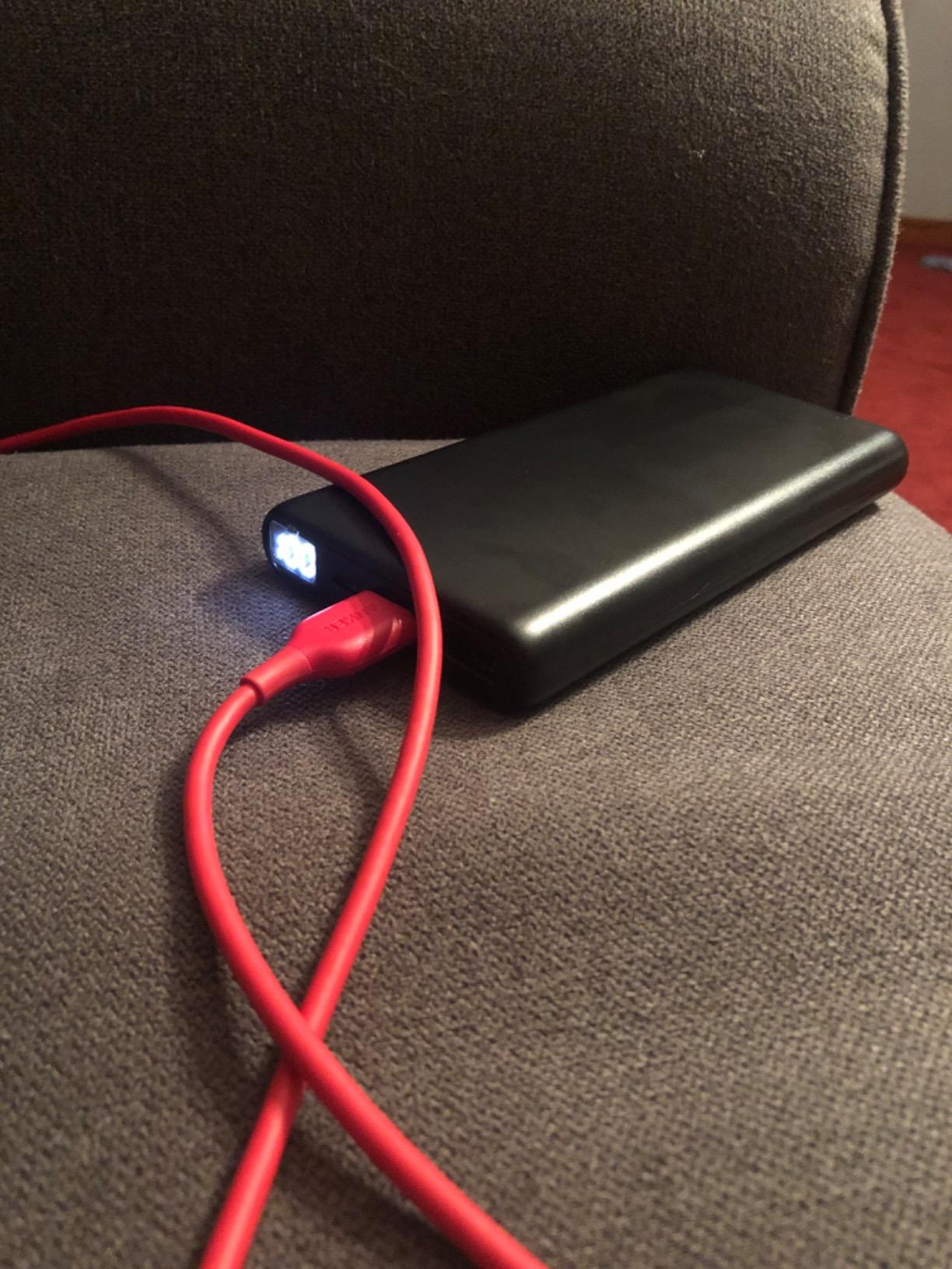 Magnetic Portable Charger 10800mAh with Built-in Cables,Wireless Power Bank for Magsafe,25W PD Fast Charging USB-C Travel Essentials Battery Pack for iPhone 17/16/15/14/13/12 Series,Apple Watch-Black customer photo 1