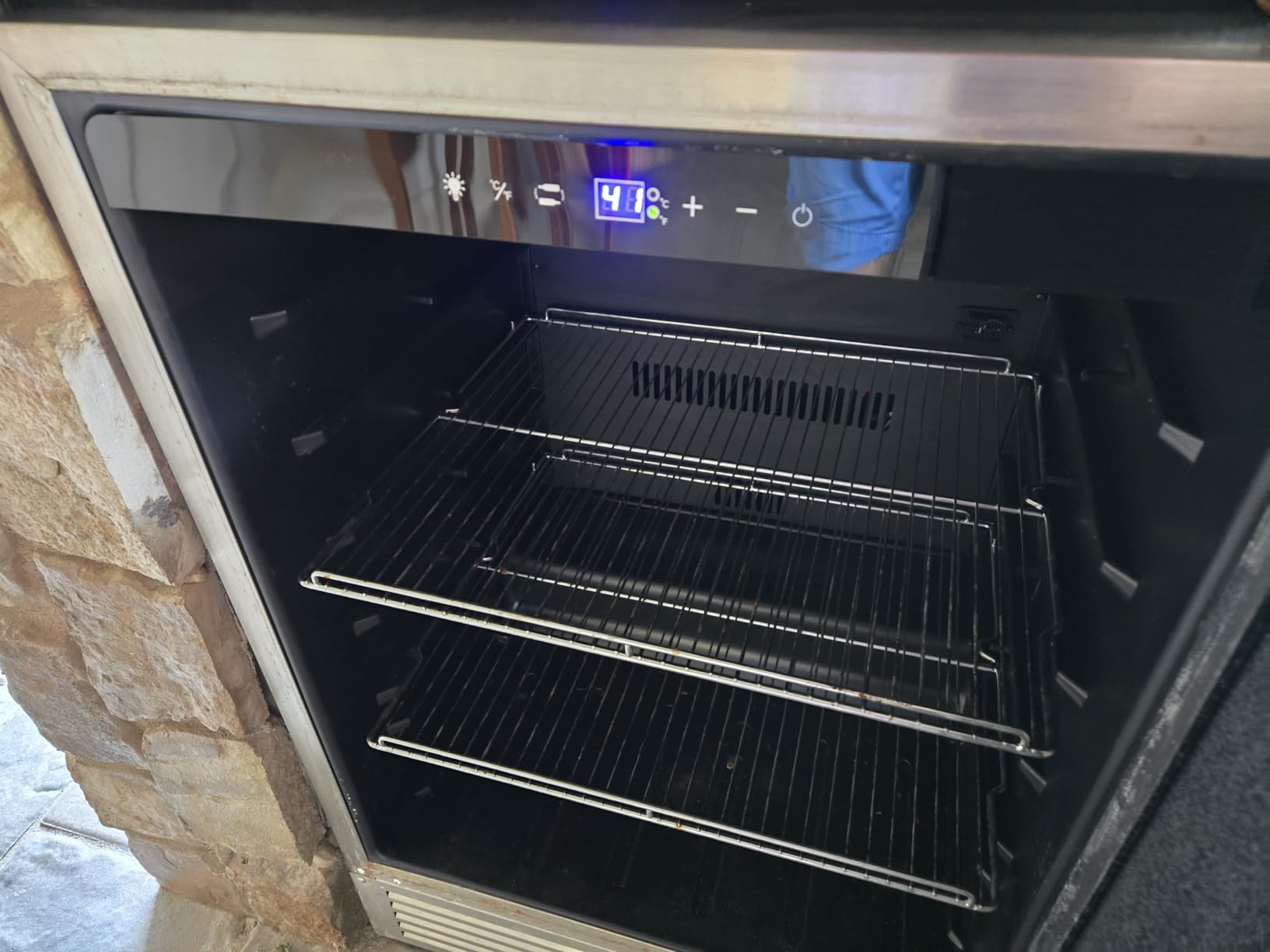 Tylza Wine Fridge 15'', 30 Bottles Wine Cooler Refrigerator, Undercounter or Freestanding, Removable Shelves, 40-65°F, Wine Cabinet with Double Glass Door, Wine Cooler for Home, Kitchen, Bar customer photo 1