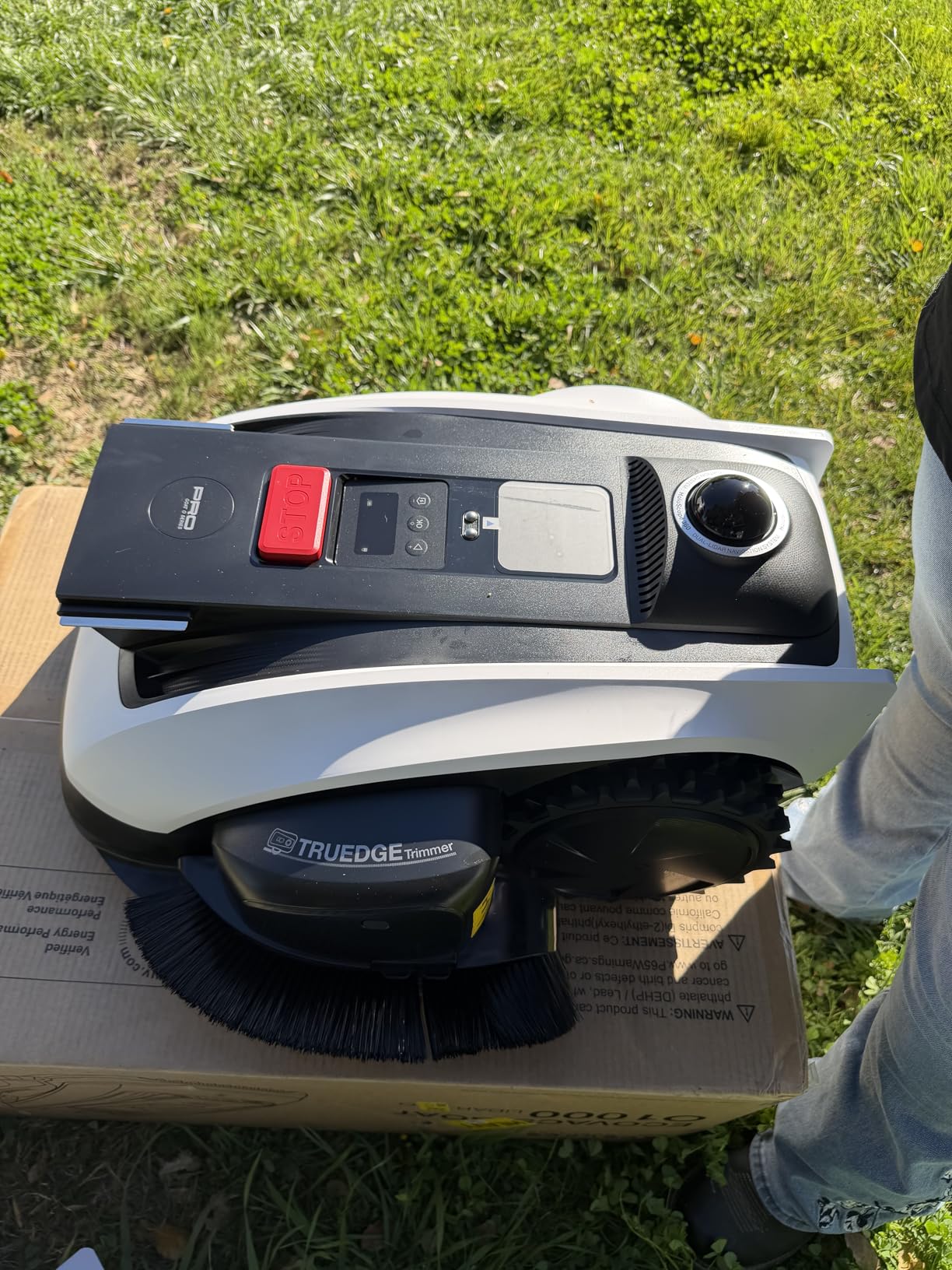 ECOVACS Goat O1000 LiDAR PRO Robot Lawn Mower, Wire-Free Robotic Lawn Mower with Dual-LiDAR Navigation, Built-in Edge Trimming, AI Obstacle Avoidance, App Control, for Lawns Up to 1/4 Acre customer photo 2