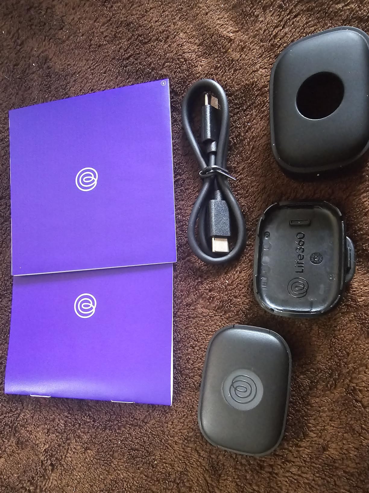 Life360 Pet GPS Tracker for Dogs | Live Tracking, Escape Alerts & Lost Pet Network | Up to 14 Days Battery | 12-Month Silver Subscription Included for New & Free Members | 1-Pack, Black customer photo 1