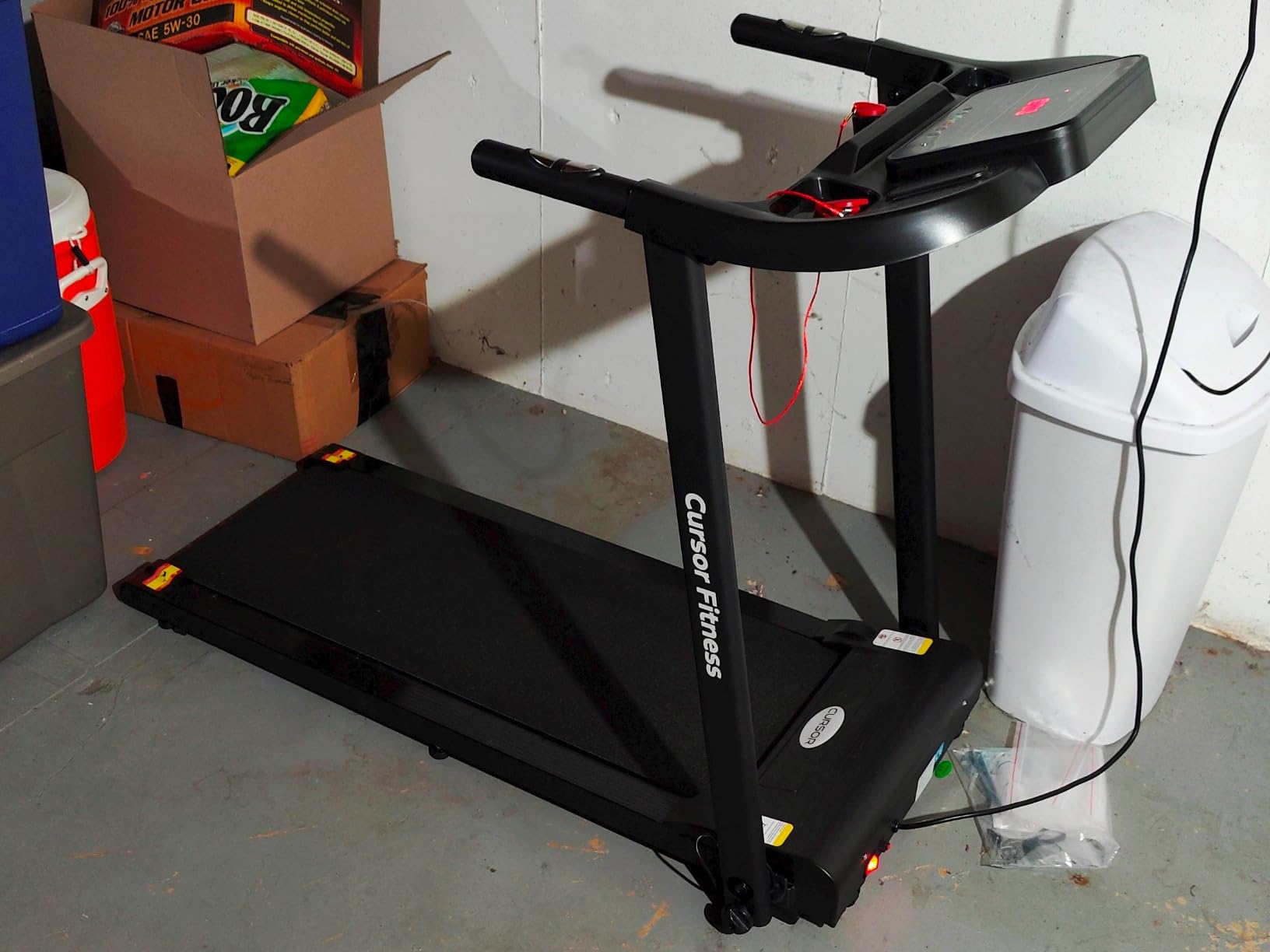 CURSOR FITNESS 16% Incline Treadmills for Home with 3 LED Displays customer photo 1