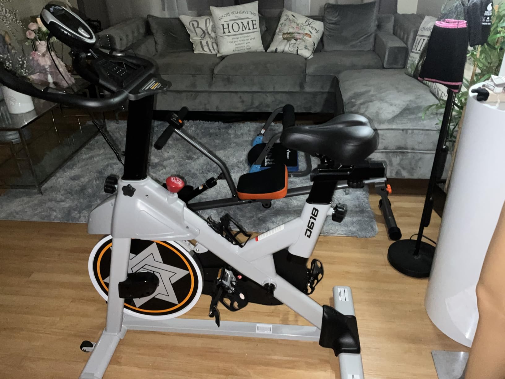 Air Resistance Fan Exercise Bike, Upright Stationary Indoor Cycling Bike, Bluetooth Connected Fan Bike with Dual Action Handlebars and Dual‑Layer Transmission System for Home Gym Full‑Body Cardio Exercise customer photo 2
