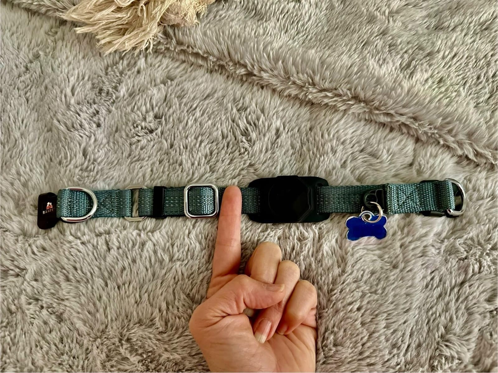 Smart Pet Tracker for Collar - Dog Tracker Pet Location Tracker with Holder customer photo 2