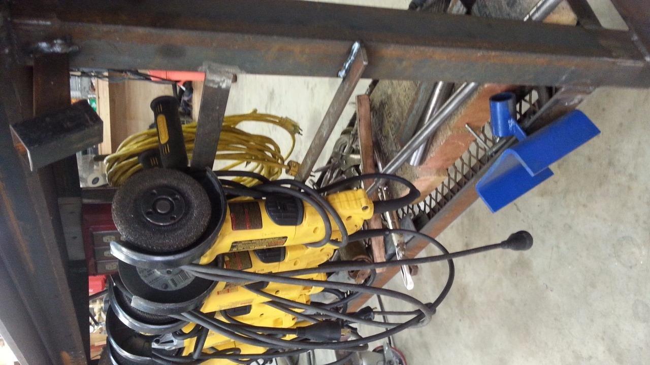 DEWALT Angle Grinder, 4-1/2 in., 11 Amp, 11,000 RPM, No Lock-On Paddle Switch, Dust Ejection System, Electric Grinder Tool (DWE402N) customer photo 2