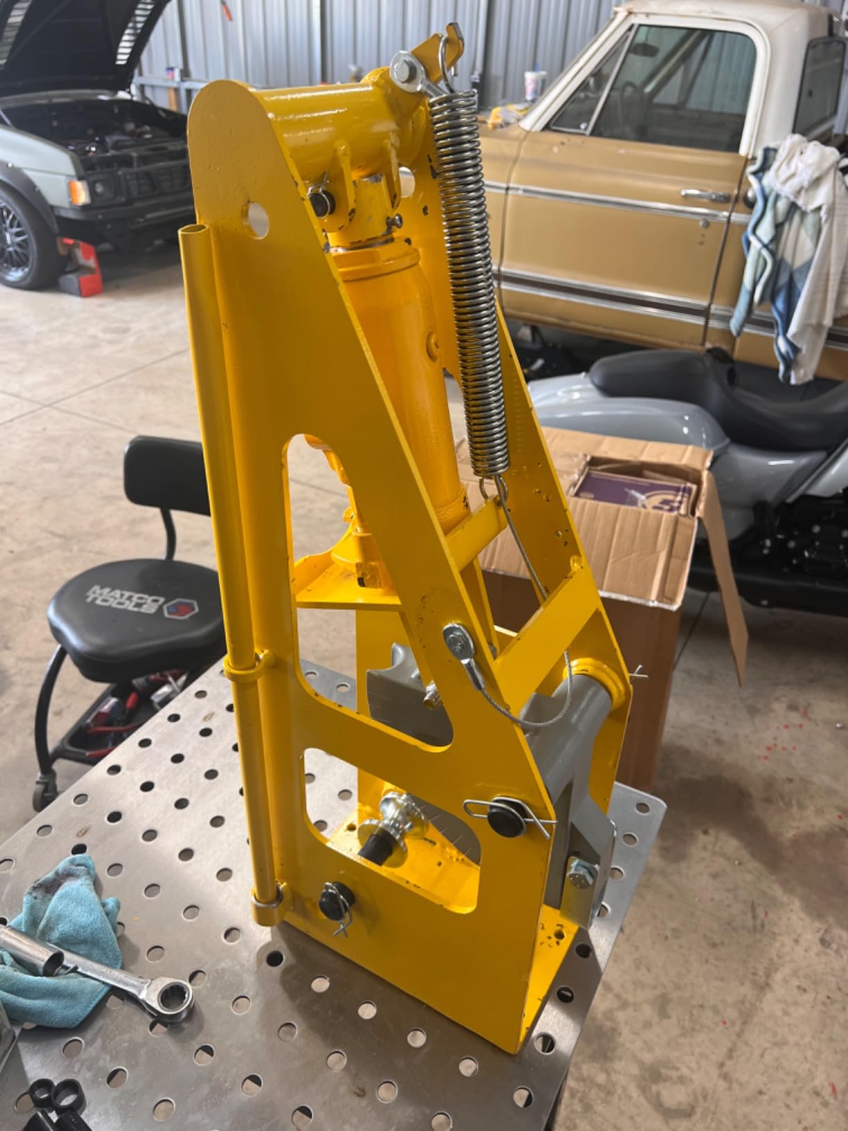 Hydraulic Round Tubing Bender, 90 Degree Bends for Roll Cages, 1.50 In. Die customer photo 2