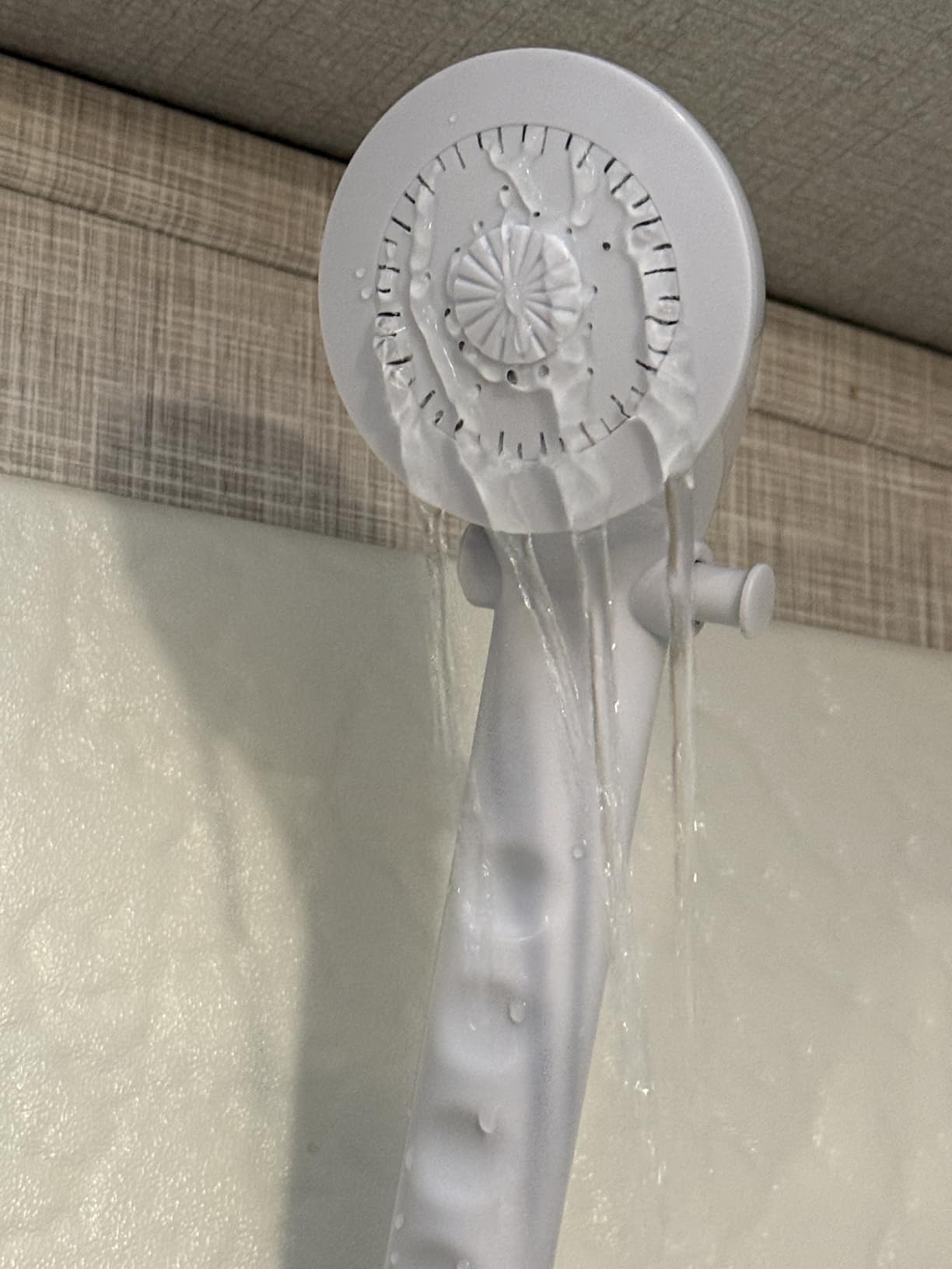RV Shower Head with Hose - Non-Metallic Outdoor RV Shower Kits Replacement with Pause Function for RVs, Fifth Wheels, Motor Homes, Travel Trailers, Campers, Boats, White customer photo 2