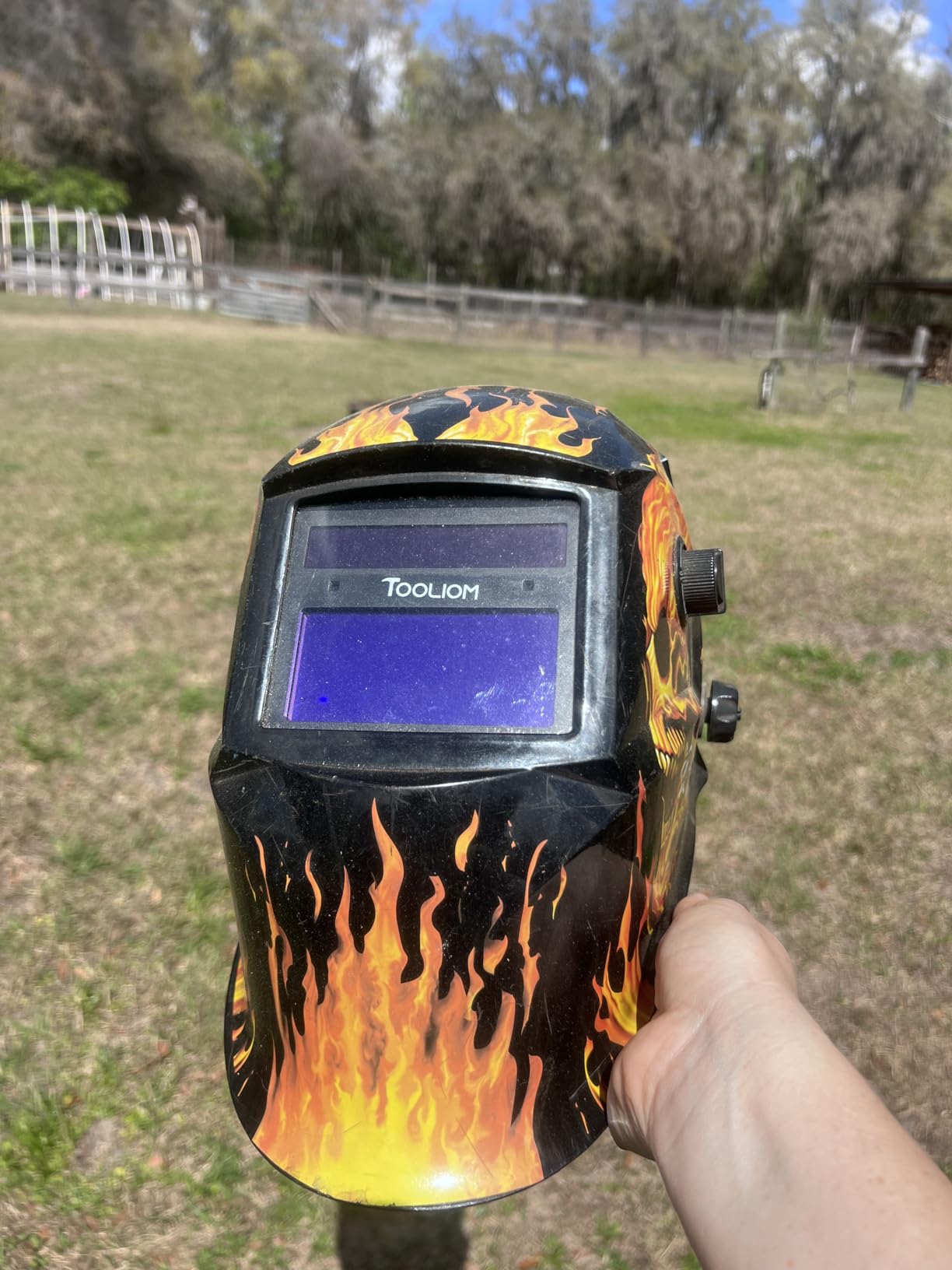 TOOLIOM Auto Darkening Solar Powered Welding Helmet for TIG MIG ARC customer photo 2