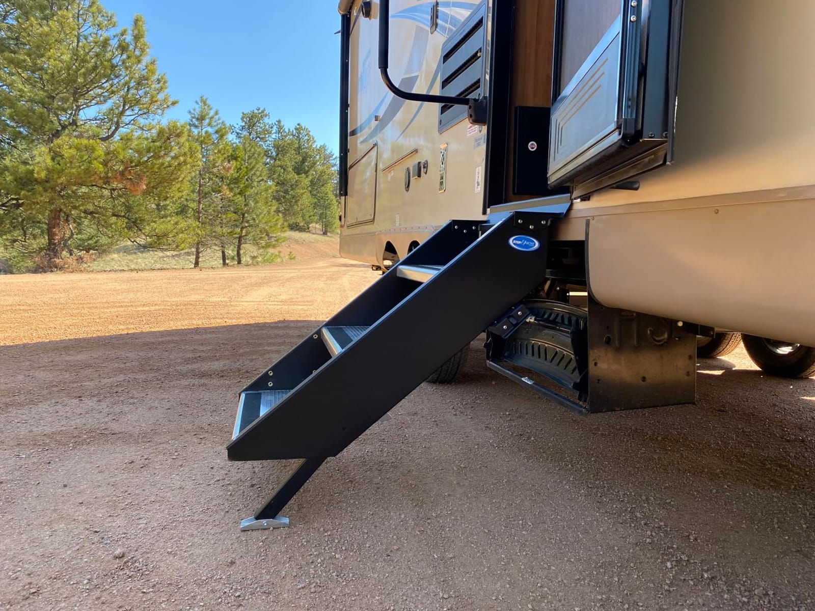 MORryde - STP-206 Step Above 2nd Generation RV Entry Step customer photo 2