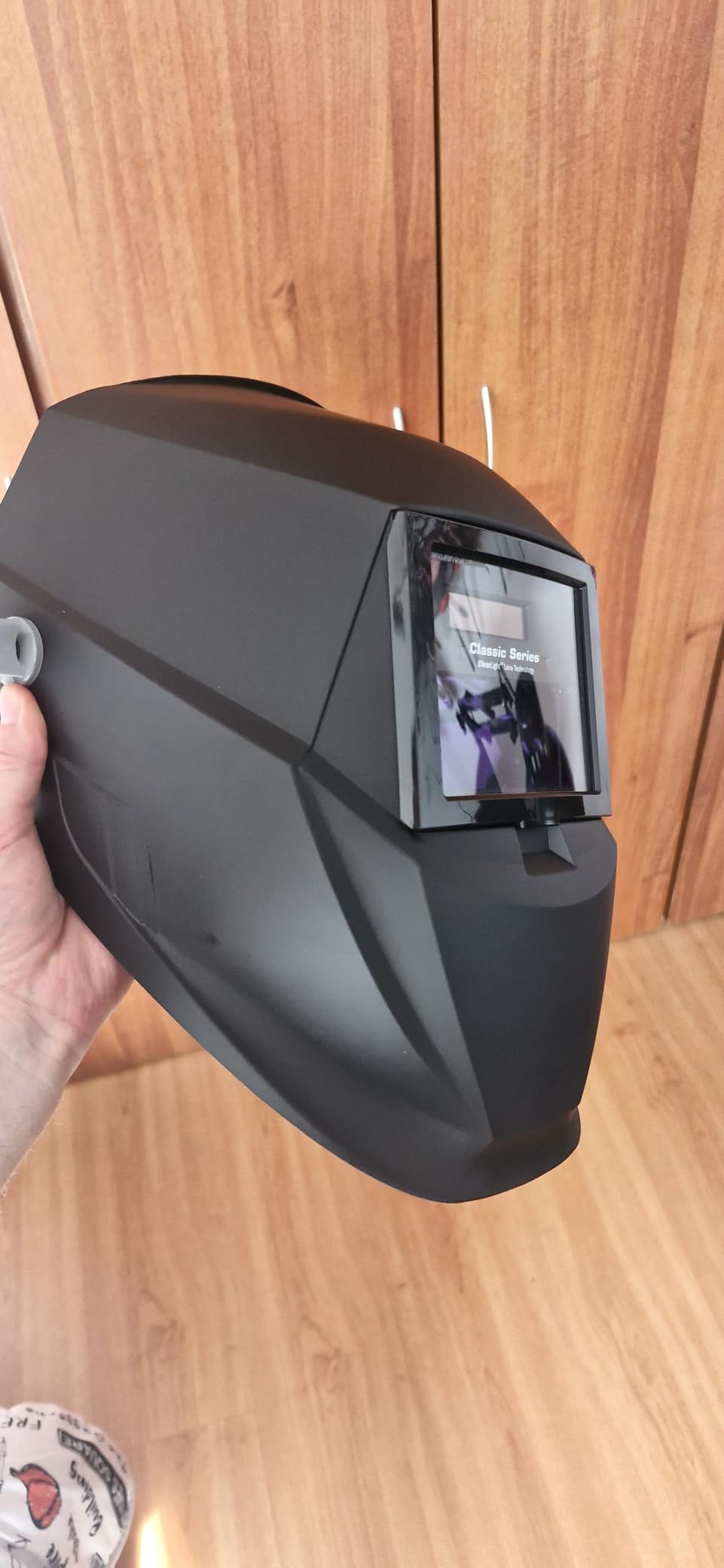 Miller Classic Series Welding Helmet, ClearLight™, Shade 8-13, Black customer photo 1