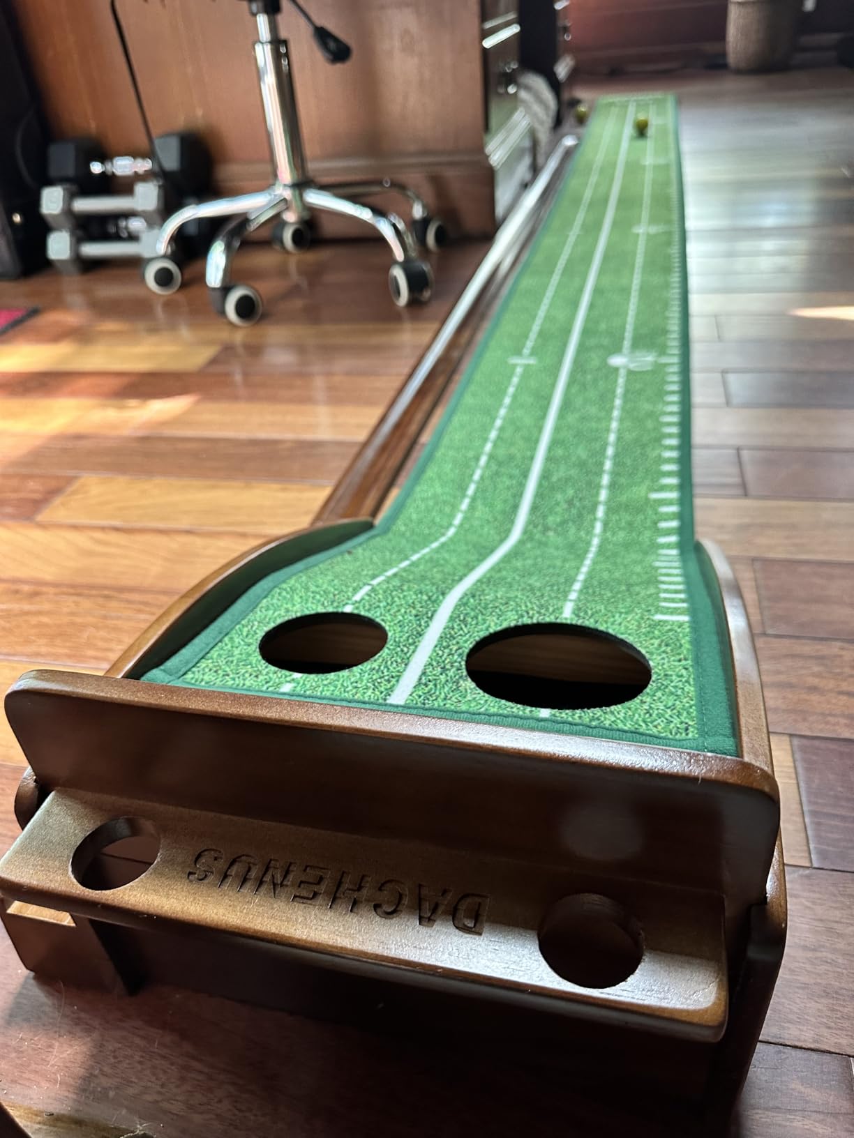 Dachenus Putting Green Indoor Mat Outdoor Golf Putting Mat- Ideal for Home, Office, and Outdoor Use customer photo 2