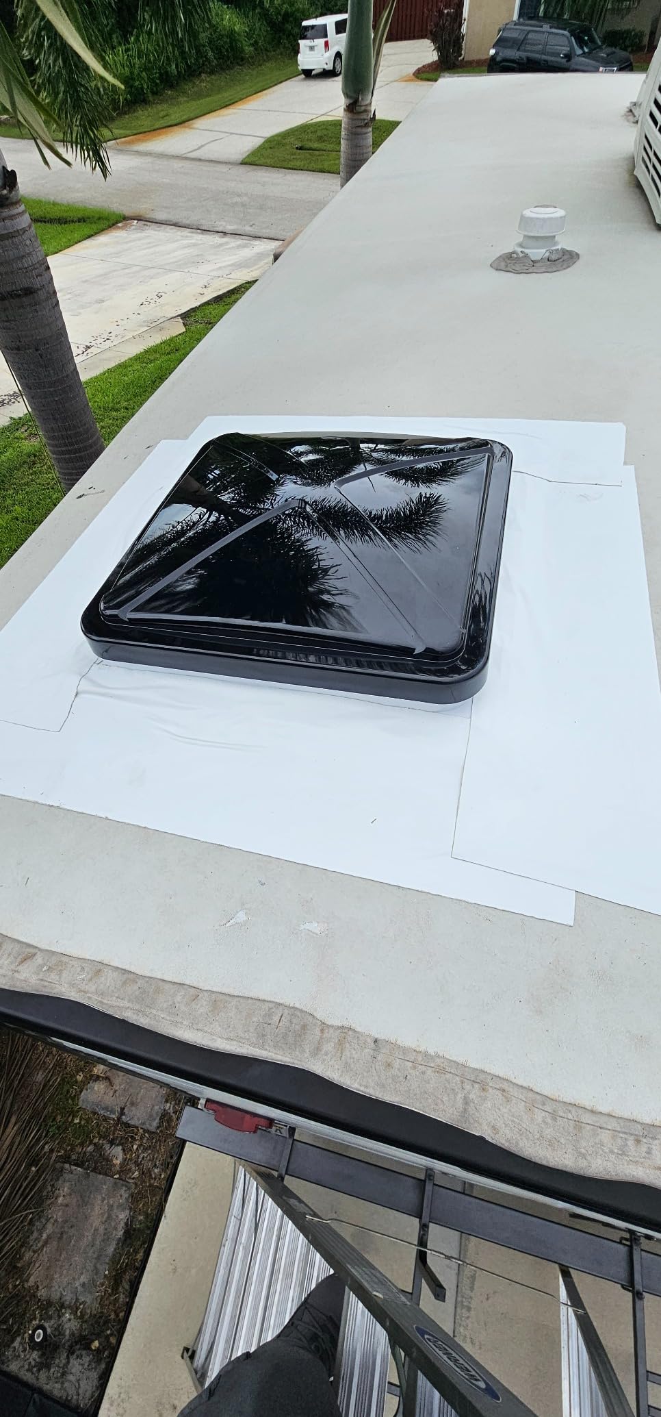 RV Roof Vent Fan 6-Speed-Reversible customer photo 1