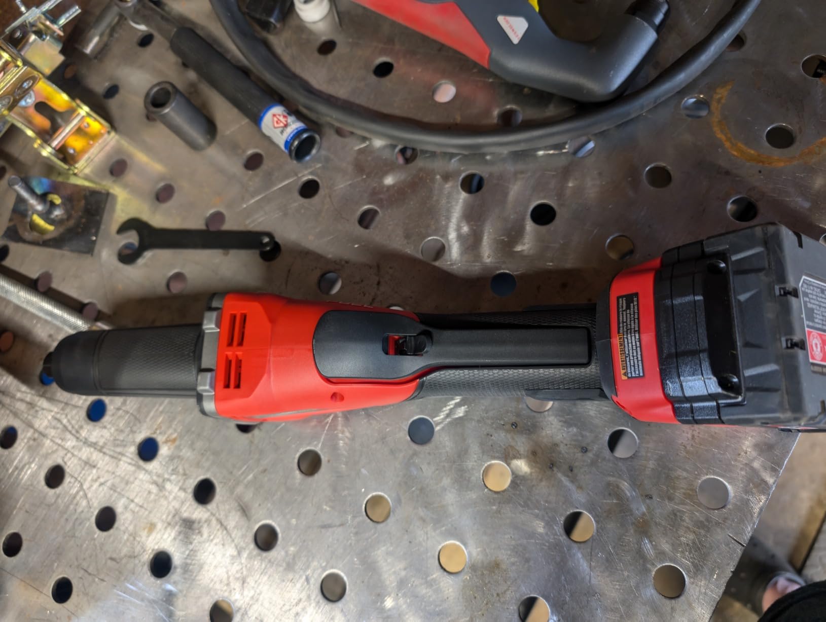 Milwaukee M18 FUEL Variable Speed, Braking Die Grinder, Paddle Switch w/ONE-KEY - No Battery, No Charger, Bare Tool Only customer photo 2