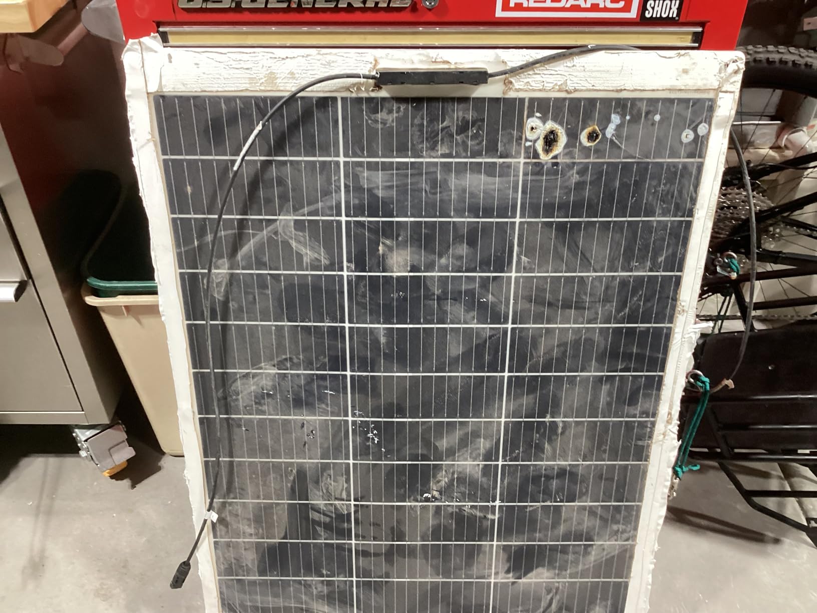 ECO-WORTHY 2pcs 130 Watt (260W) 18BB Flexible Solar Panels,25% High-Efficiency Waterproof Monocrystalline Lightweight Solar Panel for RV,Boats,Curved Surfaces,Roofs,Cabin customer photo 1