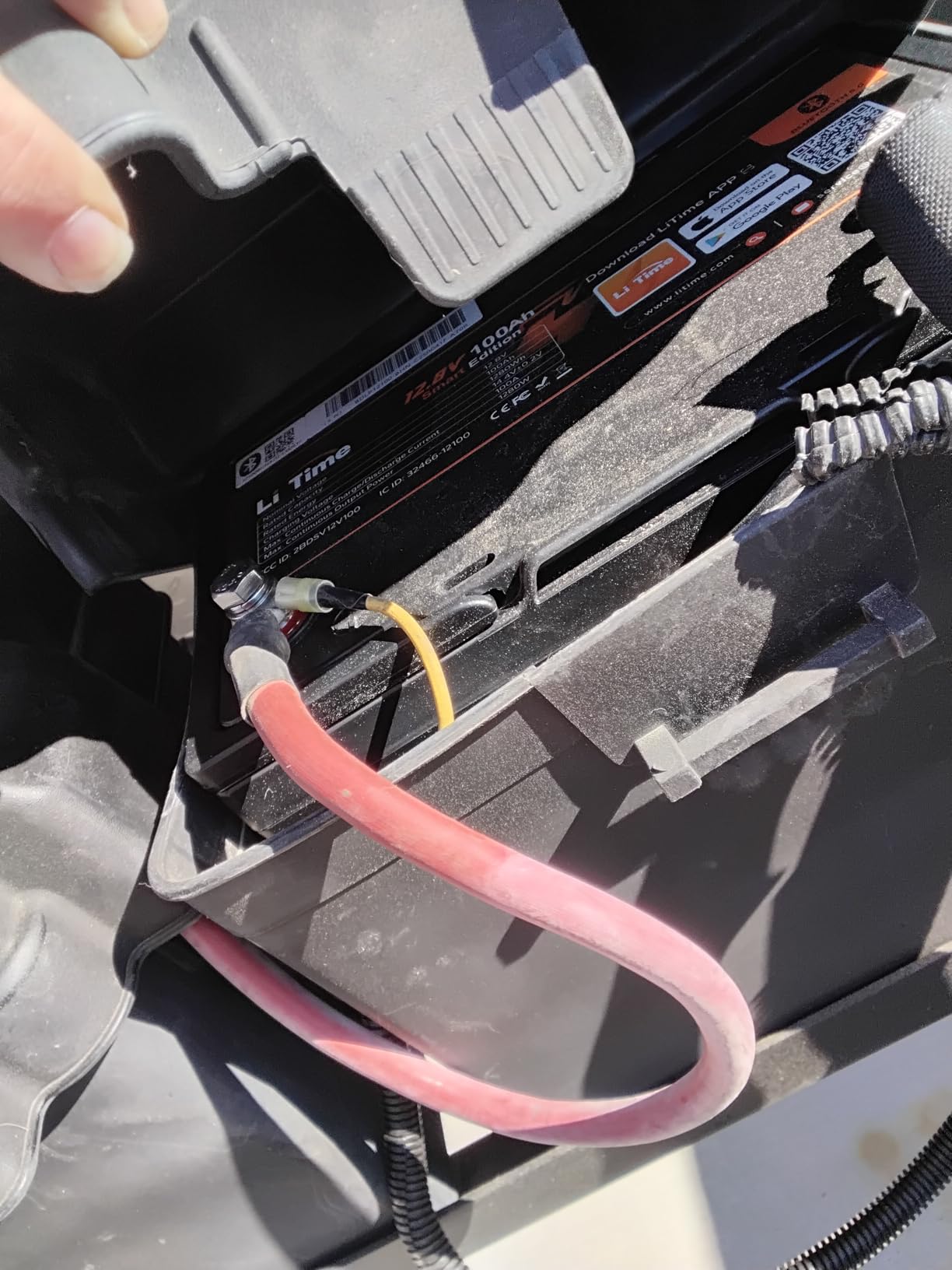 Litime 12v 100Ah RV Self-Heating LiFePO4 Lithium Battery for Marine, Camper customer photo 2
