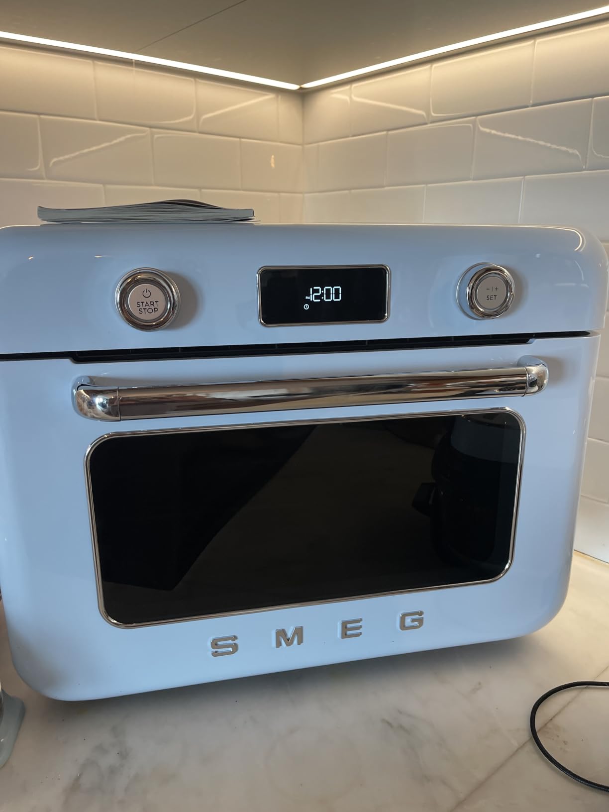 SMEG COF01Countertop Combi Oven - Multi-Function Grill, Air Fry, Steam, Bake, Convection, Defrost, and Warm, 10 Cooking Functions - Made In Italy (Pastel Green) customer photo 2