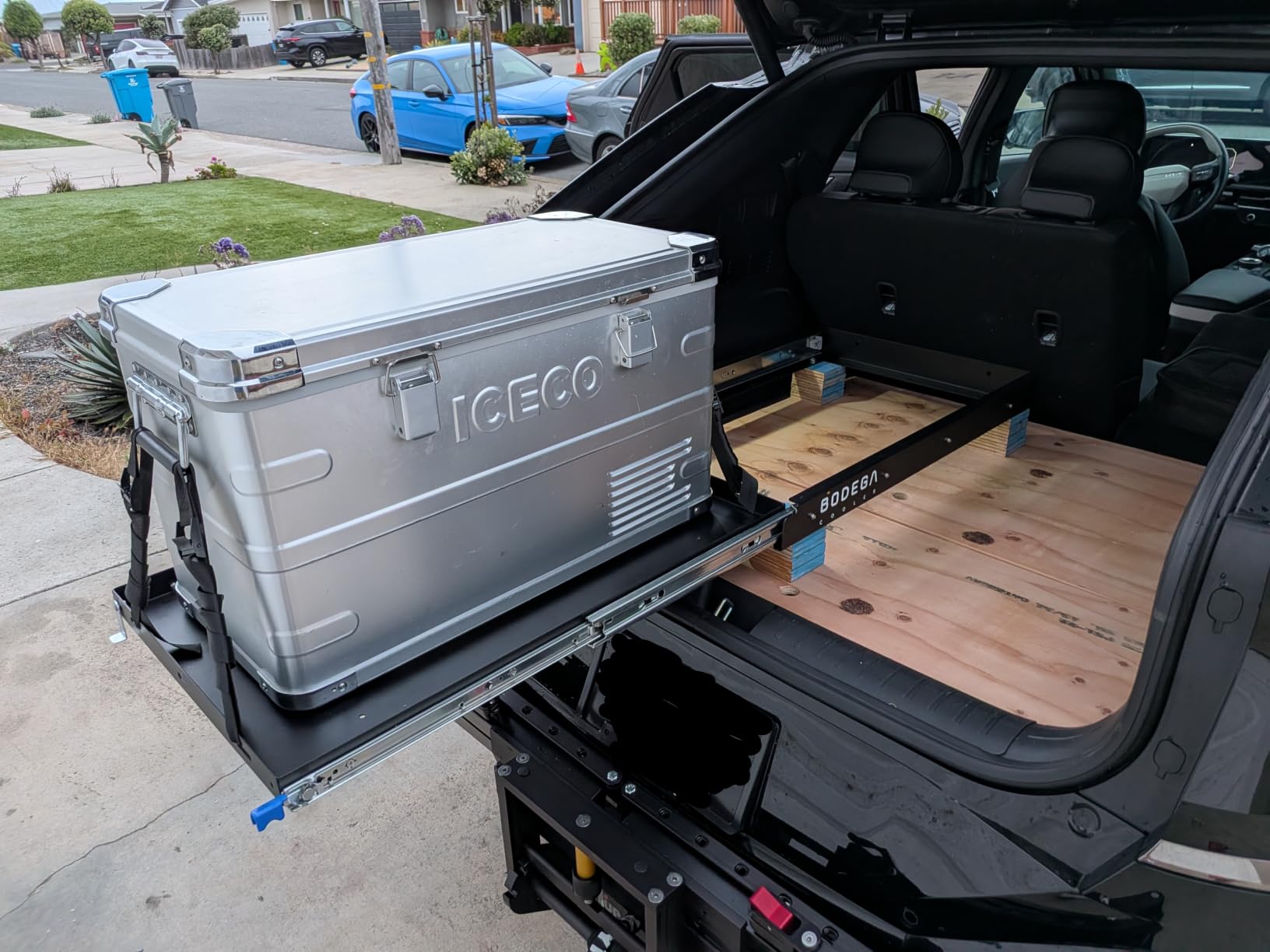 BODEGACOOLER Car Fridge Slide, Inner 29.4 x 17.2in, Vehicle Refriderator Slider with 4 Buckle Straps, Max 220 LBS/100Kg customer photo 2