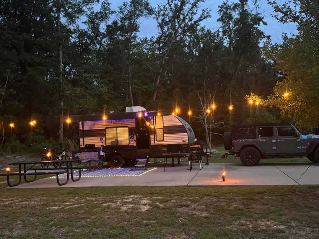 RV Leveling Blocks with Handles 35000 LBS Load Capacity customer photo 1