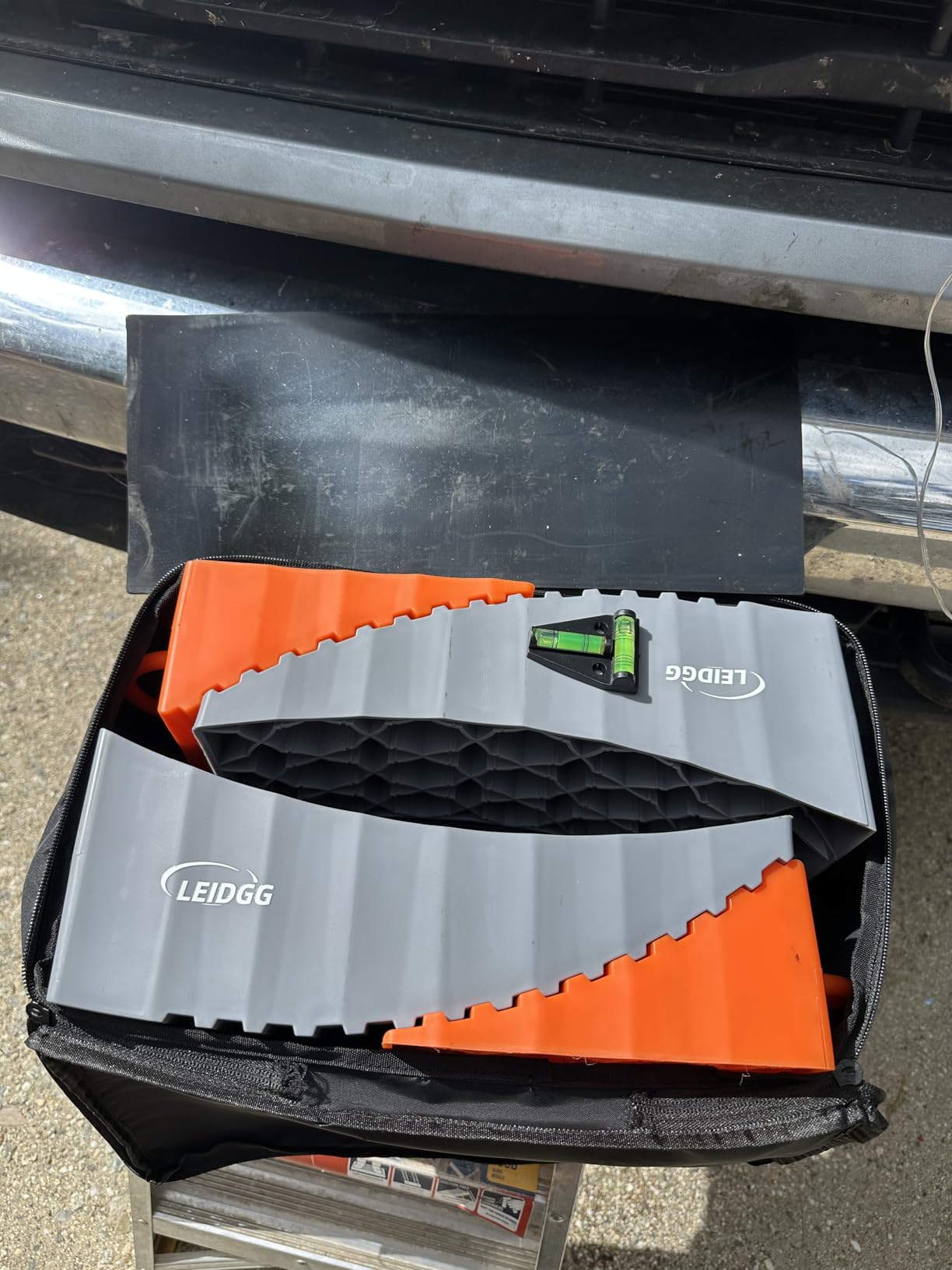 RV Leveling Blocks with Handles 35000 LBS Load Capacity customer photo 2