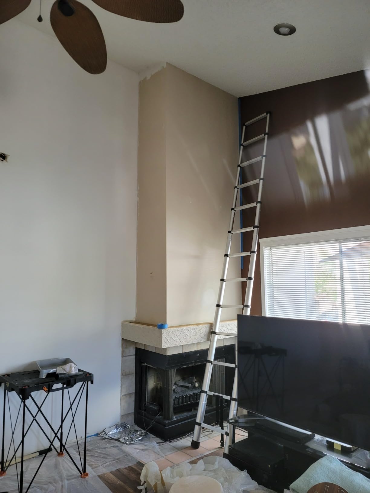 Telescoping Ladder 12.5 FT A Frame, 330 lbs Capacity with Balance Bar for Home Roof RV, Orange customer photo 1