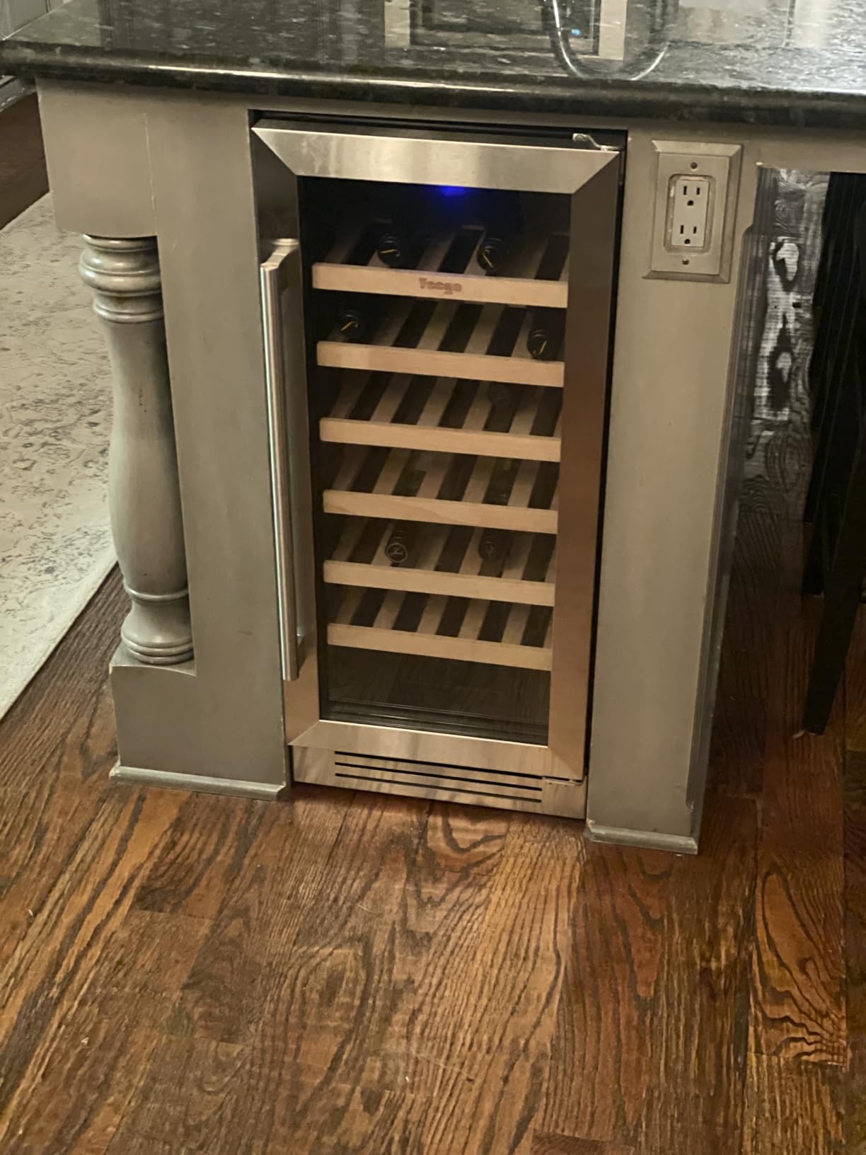 Yeego 24 Inch Wine Fridge, 52 Bottle Dual Zone Wine Cooler with Left Hinged customer photo 2